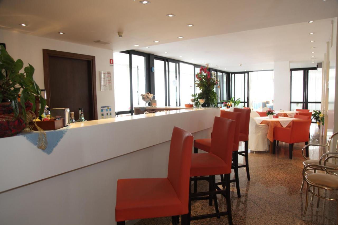 Hotel San Carlo Lignano Sabbiadoro Ngoại thất bức ảnh