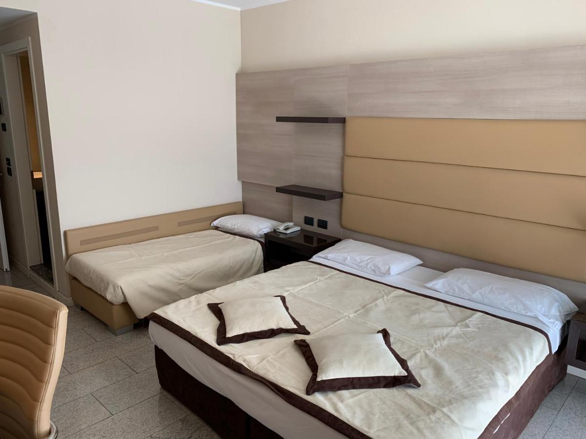 Hotel San Carlo Lignano Sabbiadoro Ngoại thất bức ảnh